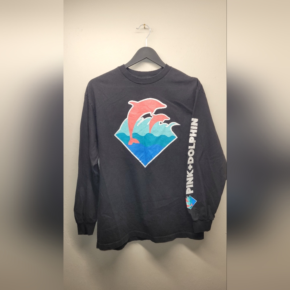 Pink Dolphin mens medium long sleeve graphic tee black